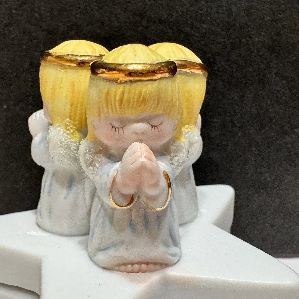 VTG Hallmark Porcelain Mini Star Shaped Trinket Box With 3 Praying Angels
